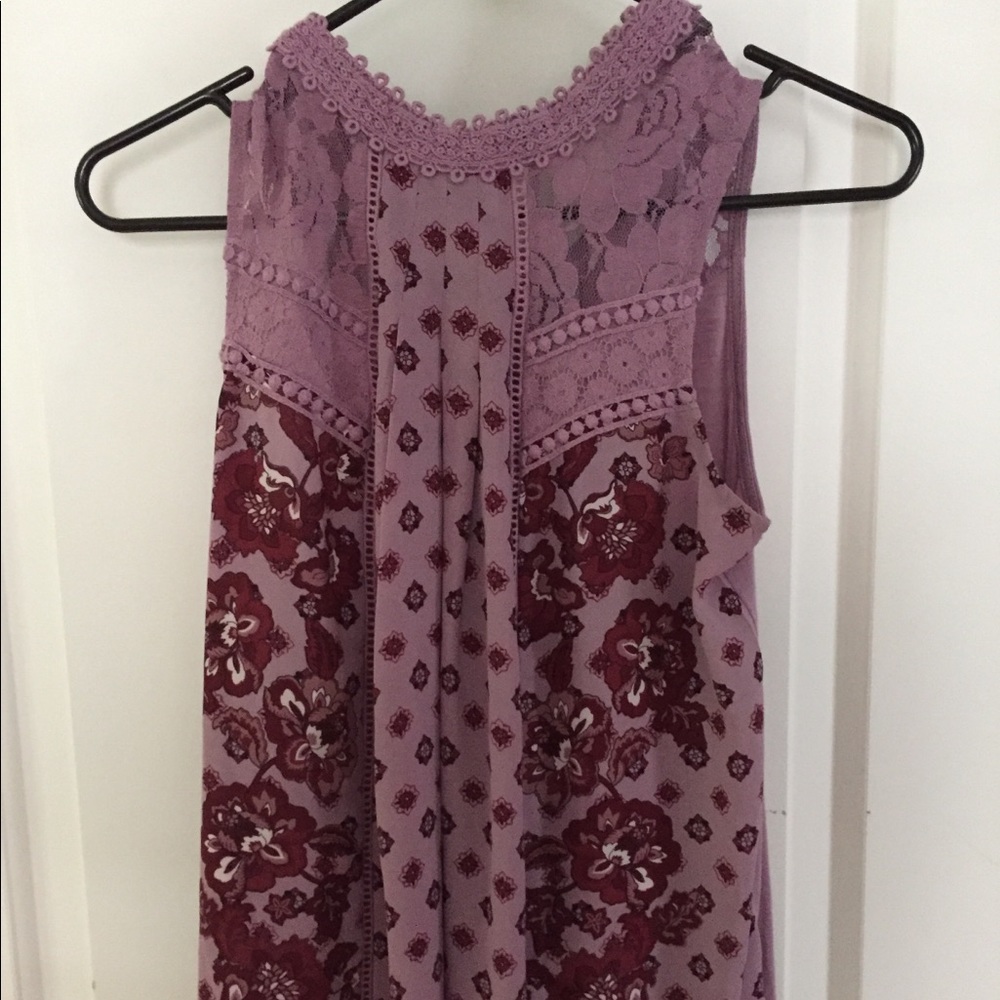 Xhiliration lacy tank
